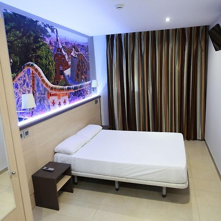 Hostal Las Flores Ramblas Barcelona Exteriör bild