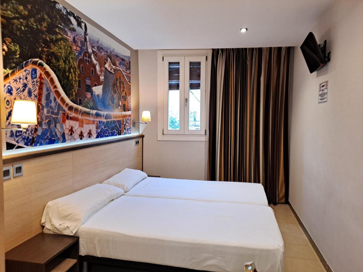Hostal Las Flores Ramblas Barcelona Exteriör bild
