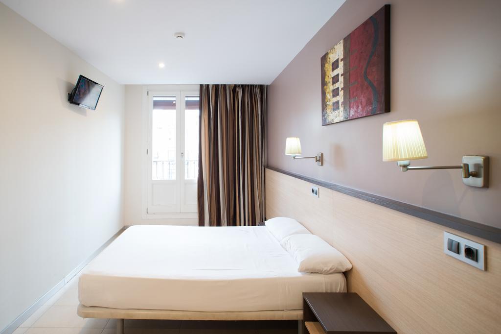 Hostal Las Flores Ramblas Barcelona Exteriör bild